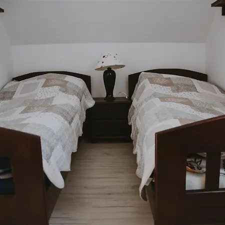 4 Pory Kaszub - Z Bania I Sauna Lodge Skoszewo