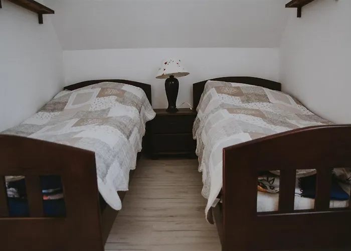 4 Pory Kaszub - Z Bania I Sauna بيت خشبي Skoszewo